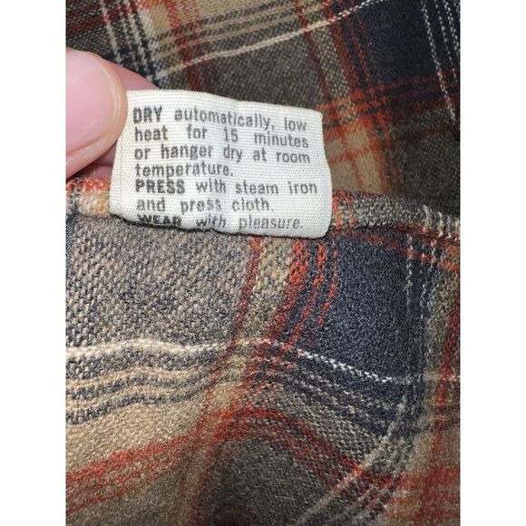 Vintage Pendleton Men's M/L 15 1/2 42" Chest Plaid Shirt Red Tan Gray Wool EUC - Picture 4 of 13